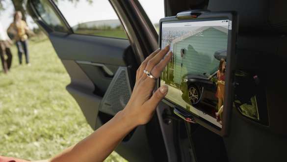 Βάση tablet Pro BMW, για το σύστημα Travel & Comfort.
